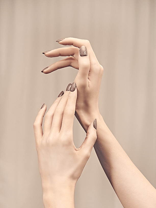 VIVIAN NAIL 個性を大切にお客様一人一人に合ったデザイン、心の癒しと、美をご提供させて頂きます。